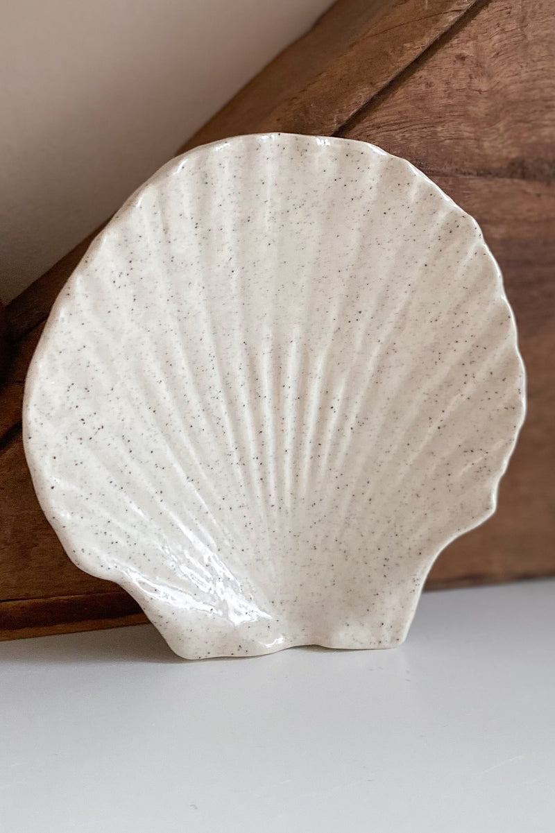 03 Scallop Shell Dish large