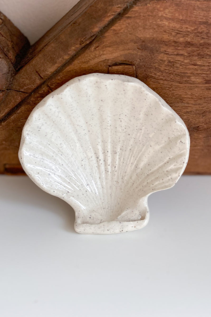 01 Scallop Shell Dish Small