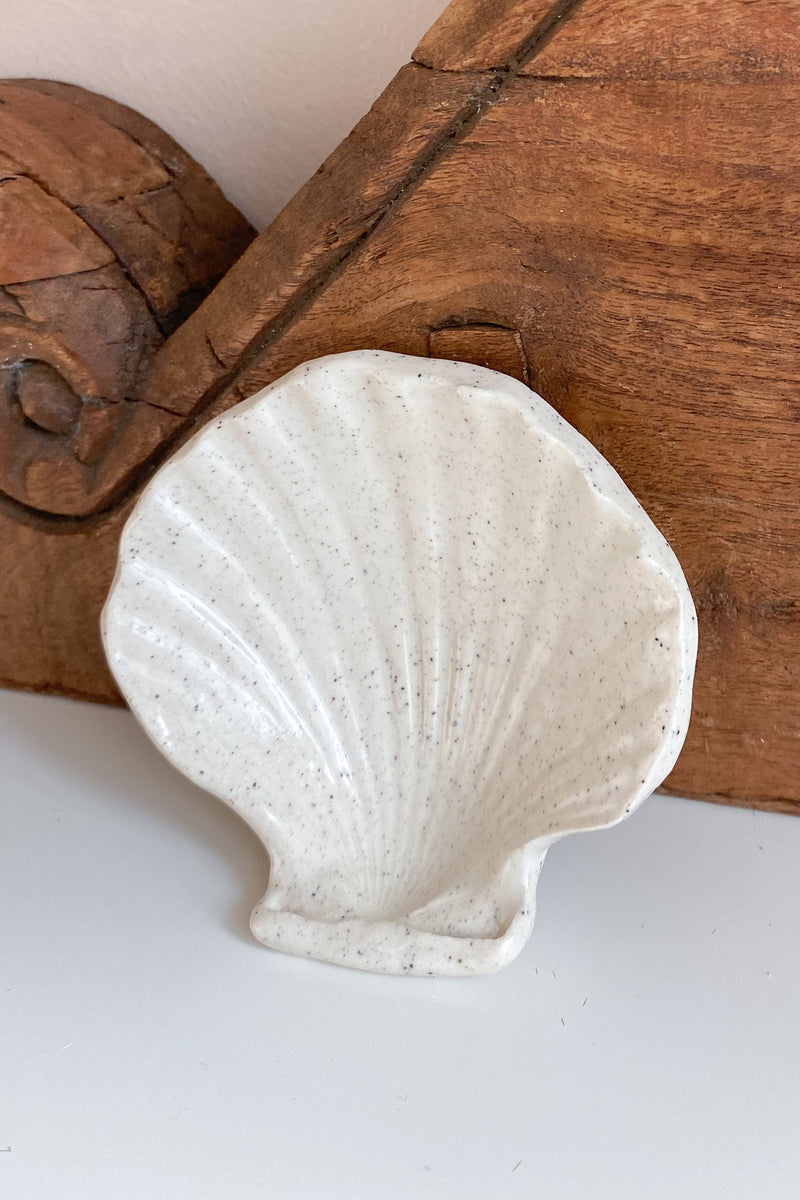 01 Scallop Shell Dish Small